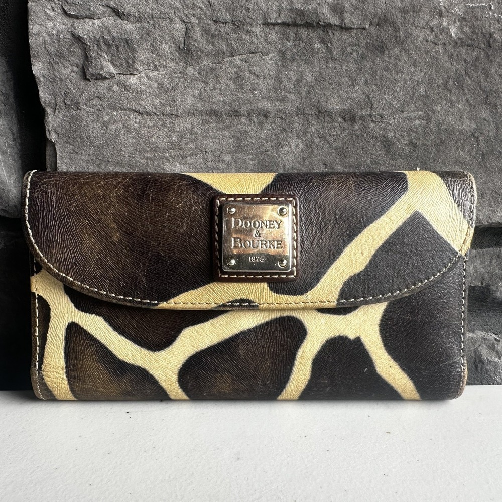 Dooney & Bourke 2002 Vintage Safari Giraffe Print Wallet With Checkbook Cover